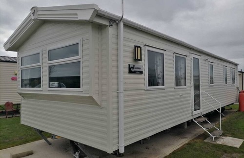 Dymchurch Casa | Ivy cottage - Parking and outdoor area (D/F)