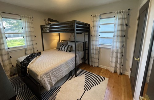 East Syracuse Casa | Private Home in the heart of East Syracuse