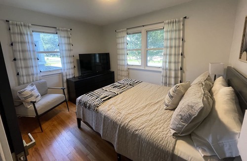 East Syracuse Casa | Private Home in the heart of East Syracuse