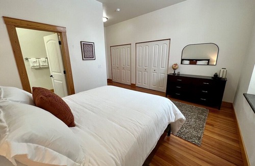 Helena Condominio | Entire Luxury Condo: 4 downtown units