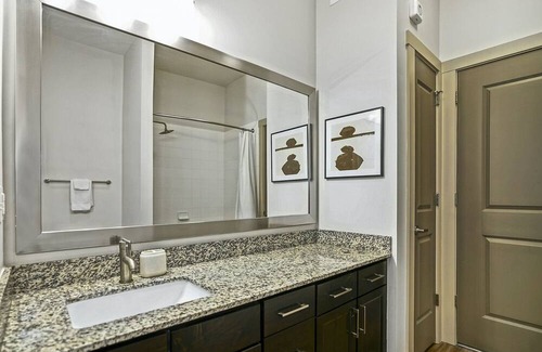 Crestline Heights Apartamento | Modern Apartment in Prime Location (ID890)