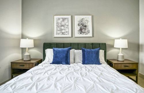 Crestline Heights Apartamento | Modern Apartment in Prime Location (ID890)