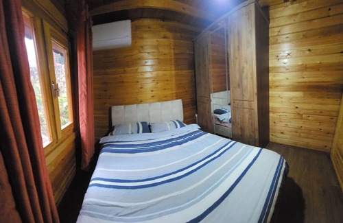 Yalova Chalet De Esquí | Pet friendly, Sea View Chalet 15 minutes to the beach. 44m2