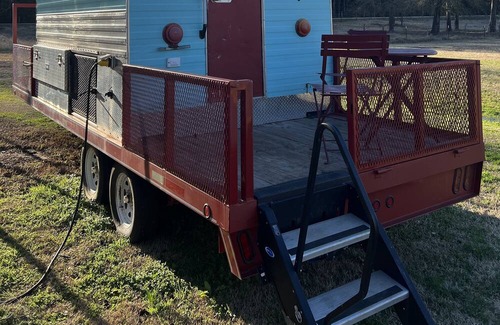Montgomery Casa | Pondside Glamping in Lake Conroe