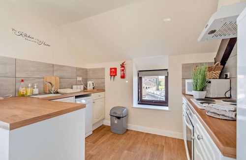 Newton-on-Rawcliffe Apartamento | Modern cottage w pool in North Yorkshire