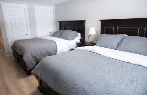 Frontier Condominio | Discover Adventure in Kemmerer, WY! Remodeled VRBO with Attached Garage!