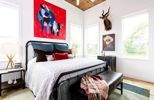 Burton Casa | BNR Farmstead|The Barnhouse|Enjoy the stargazing!