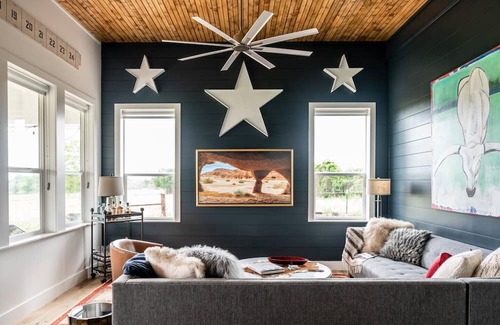 Burton Casa | BNR Farmstead|The Barnhouse|Enjoy the stargazing!