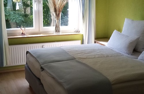 Hehlen Apartamento | Fewo Summertime Direkt an der Weser mit Schloß+weserblick und Idyllischem Garten