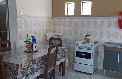 Pereque-Acu Chalet De Esquí | KIT Net, 5 Pessoas EM Camas, BEM Mobiliada, Praia DE Pereque Açu, Ubatuba,