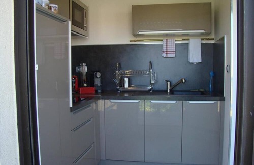 Saint Seurin - Fondaudege Apartamento | Apartment 'Le Turenne' with Private Terrace, Wi-Fi and Air Conditioning