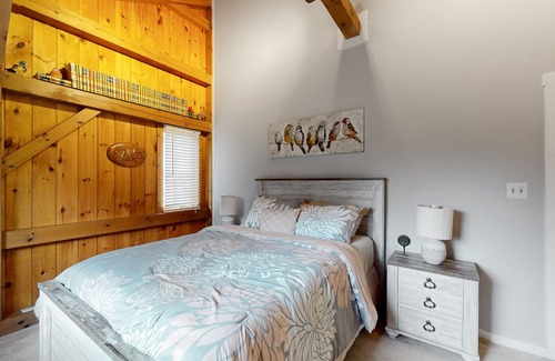 Apex Casa | Spacious house w/ decks, hot tubs, firepits, water views & luxurious furnishings