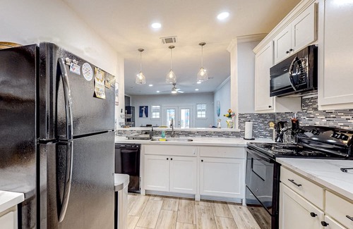 Seven Coves Casa | Elegant lakefront escape with private balcony, W/D, & gorgeous lake views