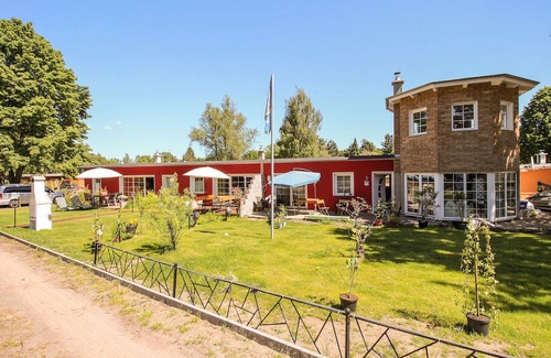 Joachimsthal Apartamento | Apartment 'Bungalow Grün 2 Schlafzimmer' with Private Terrace, Shared Garden and Wi-Fi
