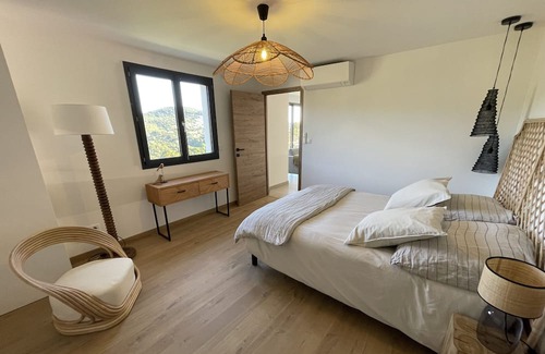 Molini Casa | Grande Villa Familiale, 8 Chambres, à 3 Minutes de la Plage et Commodités