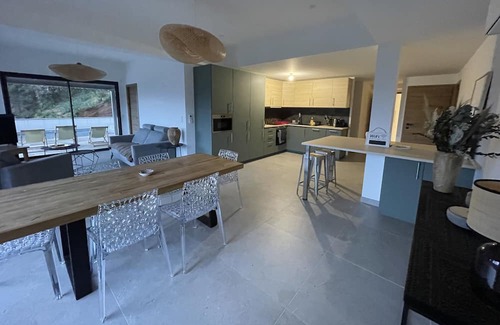 Molini Casa | Grande Villa Familiale, 8 Chambres, à 3 Minutes de la Plage et Commodités