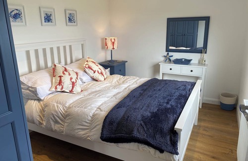 Bouvet Island Casa | Newly refurbished two bed chalet with spectacular sea views over Whitsand Bay.