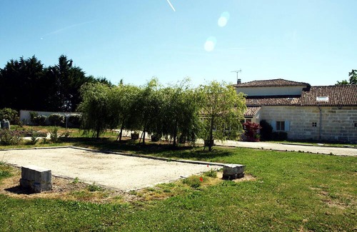 Brives-sur-Charente Cama Y Desayuno | Les Roses Chambre Avec vue sur Jardin
