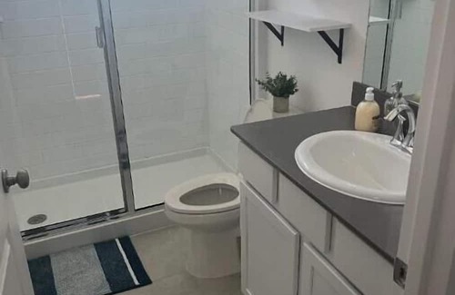 Rosenberg Casa | Beautiful comfortable one bed room home.