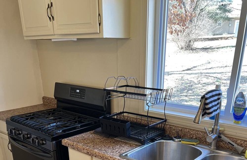Fairfield Casa | Park view 2-bedroom home with outdoor dining and high speed WiFi in Fairfield