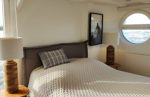 Golzheim Apartamento | Houseboat for 4 guests with 75m² in Düsseldorf (246309)