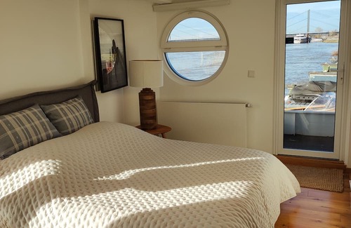 Golzheim Apartamento | Houseboat for 4 guests with 75m² in Düsseldorf (246309)