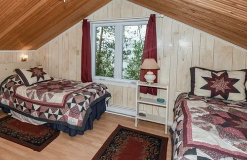 Lake St. Peter Cabaña | Waterfront Cottage with two cabins