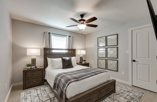 Pilot Point Casa | Liberty House in Pilot Point -- A cozy vibe & 10 minutes from Ray Roberts Lake.