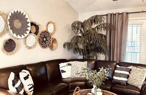 Villa Chaparral Casa | The Cozy Home - With Pool!
