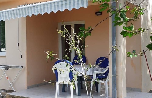 Batalaza Apartamento | Apartment Renatare - close to the sea with parking: A1(2+1) - Ugljan, Island Ugljan, Croatia