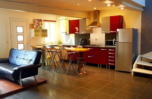 Aiguillon Casa | Homerez - Big property for 10 ppl. with terrace at Aiguillon