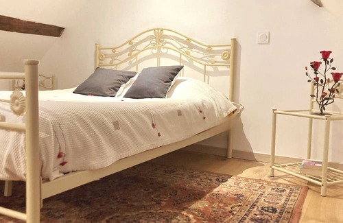 Aube Casa | Homerez - Beautiful property for 7 ppl. with terrace at Aube