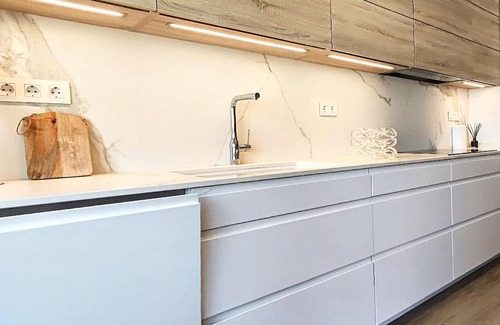 Les Corts Apartamento | 3BR Luxury high floor & Terrace near L'illa - Max