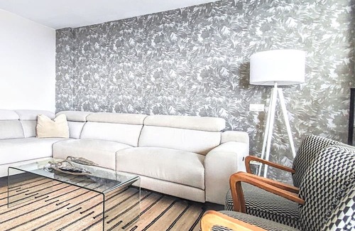 Les Corts Apartamento | 3BR Luxury high floor & Terrace near L'illa - Max