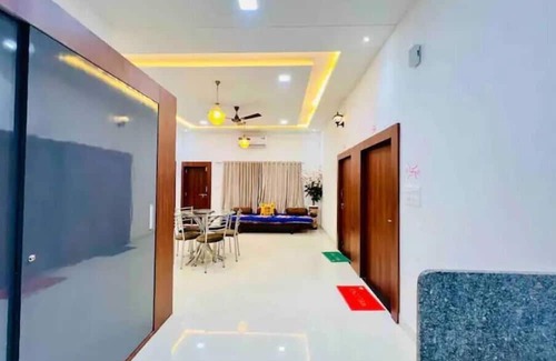 Gayariawas Villa | Charming villa with2 bedrooms, a private pool and Wi-Fi, AC in welcoming Udaipur