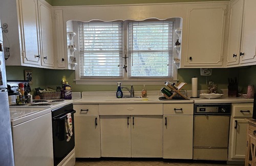 Forest Hills Cabaña | Cozy 2-bedroom cottage with WiFi, AC just a mile from the Augusta National