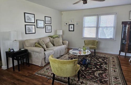 Forest Hills Cabaña | Cozy 2-bedroom cottage with WiFi, AC just a mile from the Augusta National