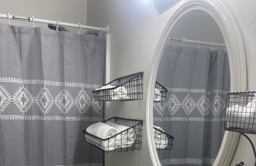 Durant Cabaña | A Cozy Cottage in Durant, Oklahoma. Comfortable, clean & conveniently located!