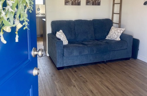 Durant Cabaña | A Cozy Cottage in Durant, Oklahoma. Comfortable, clean & conveniently located!