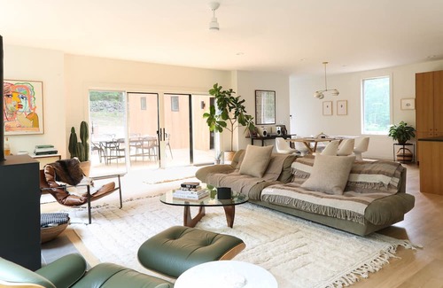 Warren Casa | Moody Pond House: 15 Min to Mohawk Ski Mountain, new country home on 18+ acres