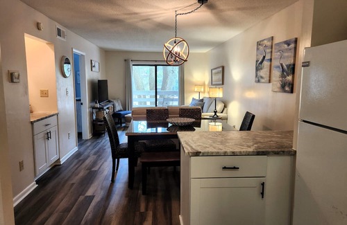 Folly Field Condominio | SANDLAPPERS Folly Field Beach, Hilton Head at Fiddler's Cove walk to the beach
