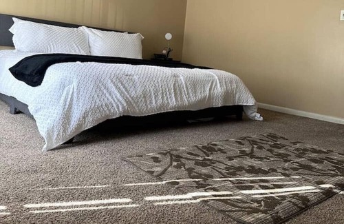 Forest Park Apartamento | 248) Most comfortable beds in Birmingham!