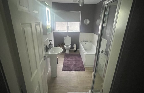 Ballycastle Casa | Fairhill Cottage, 3 minutes drive to the beach.