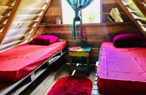 Republiek Cabina | Land of Promise