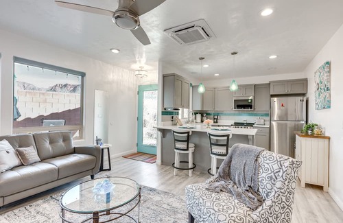 Ivins Cabaña | Stylish Ivins Hideaway w/ Patio + Mountain Views!