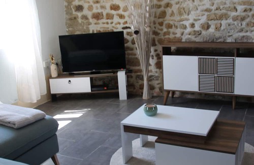 Roullee Casa | Maison de Charme au Coeur D'un Haras Avec Accès à un Petit Étang