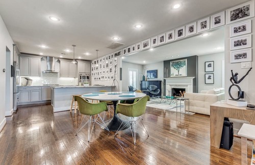 Highland Park Casa | Beautuful home in Dallas with detached studio/office in the center of Dallas