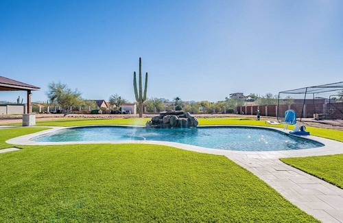 East Mesa Casa | Spacious desert oasis! Room to play, tons of parking!