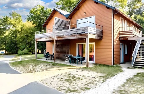 Chaveignes Casa | Homerez - Beautiful house for 6 ppl. with shared pool and terrace at Chaveignes