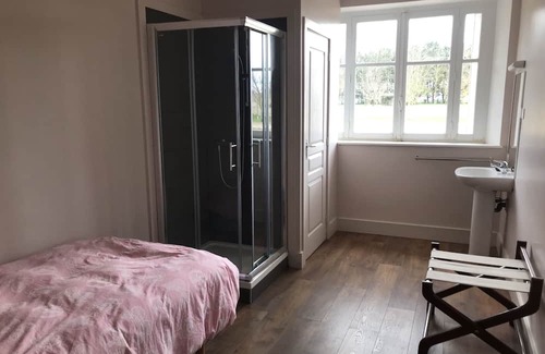 Charentonnay Cabaña | GITE TROIS BRIOUX Entire cottage in Charentonnay, France